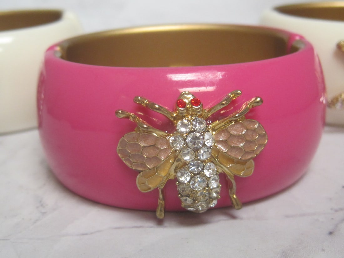 3 Hinged Wide Acrylic Dangle Bracelet with Rhinestone Bees & Starfish - 3