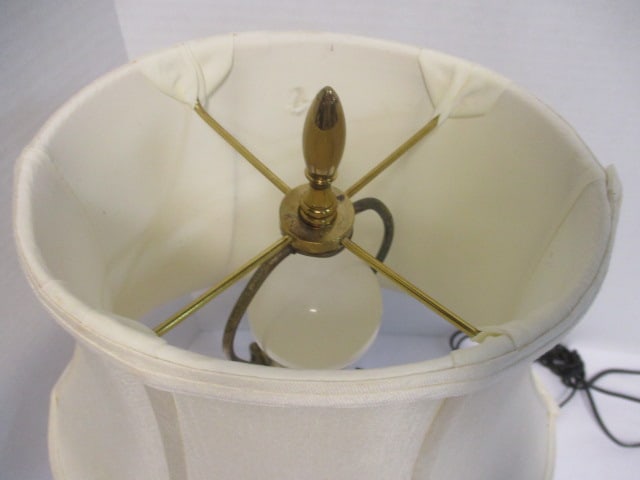 Asian Style Accent Lamp w/Raised Lamp - 5