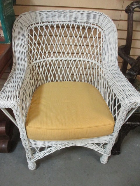 Wicker Occassional Chair White (1 of 4)