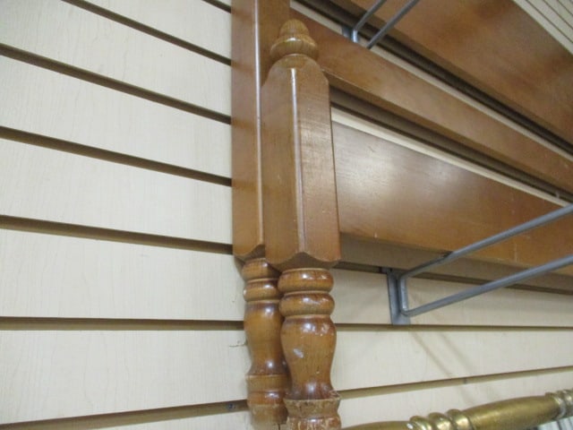 Full Size Wood Spindle Bed Honey Maple Finish - 2