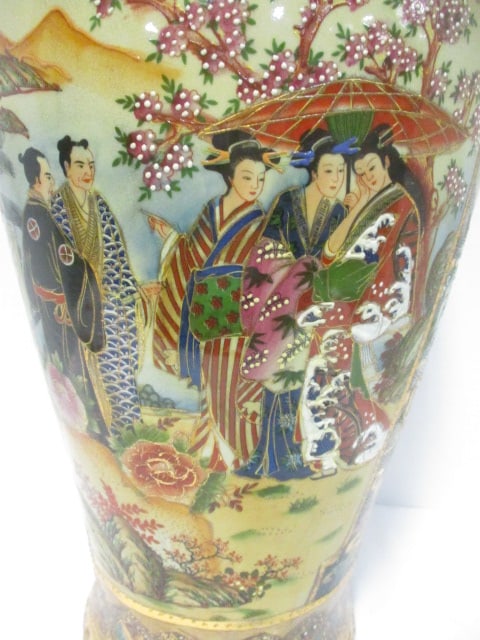 Satsuma Hand Decorated Floor Vase w/Black & Gold Moriage - 3