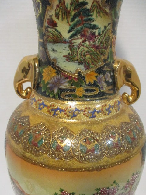 Satsuma Hand Decorated Floor Vase w/Black & Gold Moriage - 4