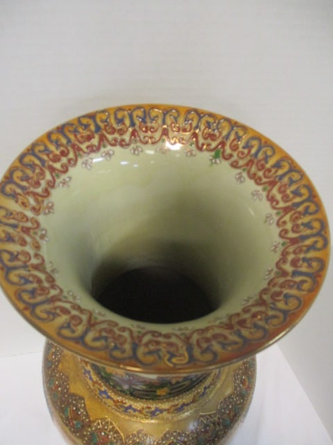 Satsuma Hand Decorated Floor Vase w/Black & Gold Moriage - 7