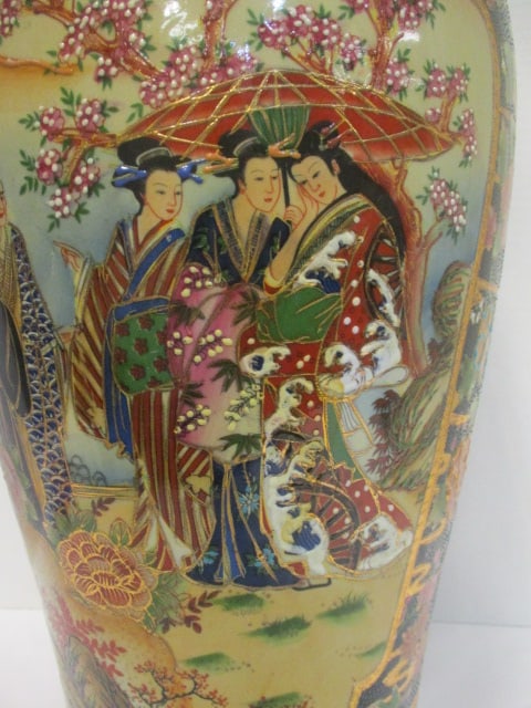 Satsuma Hand Decorated Floor Vase w/Black & Gold Moriage - 3