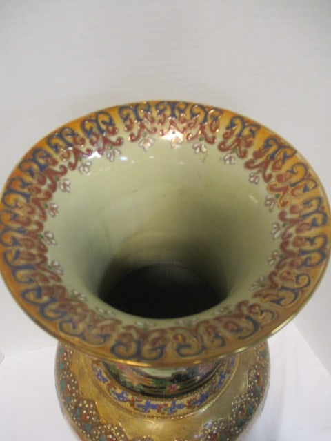Satsuma Hand Decorated Floor Vase w/Black & Gold Moriage - 8