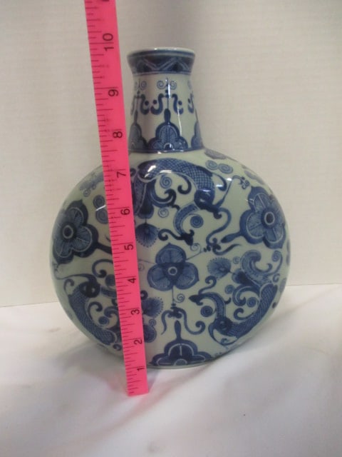 Chinese Blue/White Porcelain Moon Flask in Ming Style Design - 5