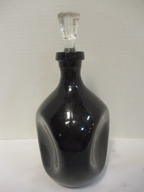 Vtg. Black Glass/Amethys Pinched Decanter w/Clear Stopper: 10 1/2"
