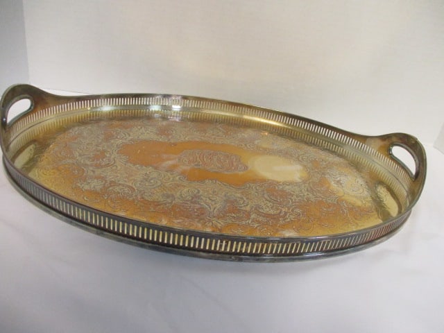 Oval Silverplate Serving Tray w/Ornate Etched Floral Pattern: 17 x 12