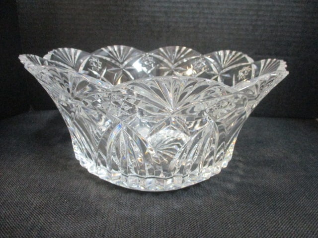 Lead Crystal Decorative Scalloped Edge Bowl: 11 1/2 x 5 1/2