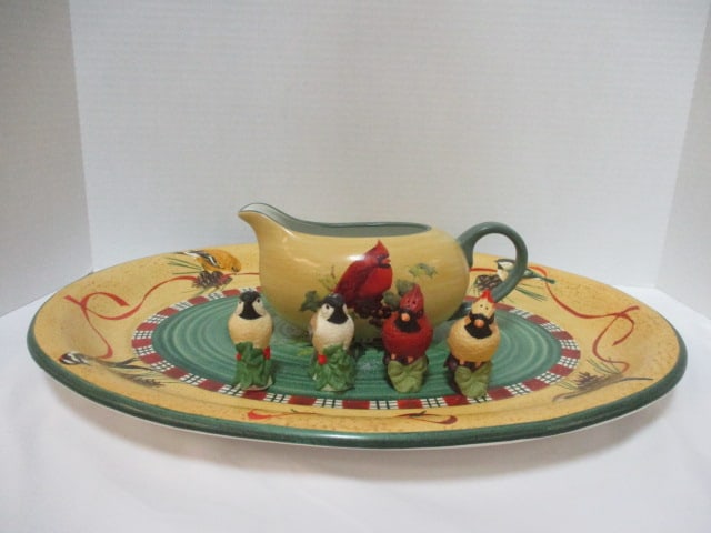 Lenox 'Winter Greetings' 19 x 15 Platter, Gravy Boat, 4 Shakers: .