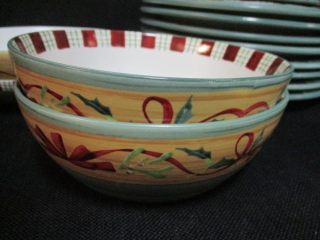 Lenox 'Winter Greetings' Dinnerware (28 PC) - 12