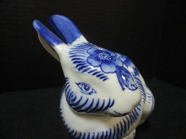 Blue & White Chinoiserie Porcelain Bunny Figurine - 2