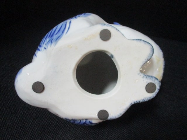 Blue & White Chinoiserie Porcelain Bunny Figurine - 4