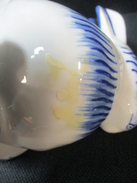 Blue & White Chinoiserie Porcelain Bunny Figurine - 5
