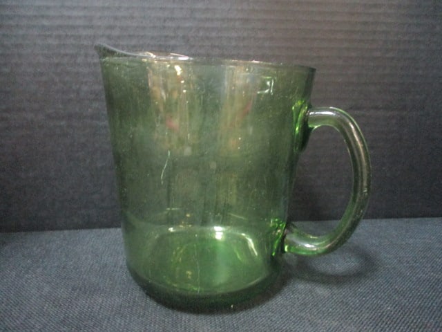 Vtg. Hazel Atlas Saturn Optic Avocado Green Pitcher: 7"