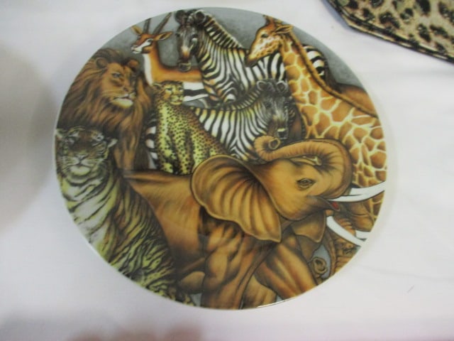 Sakura 1996 Porcelain La Menagerie Dinnerware (16 PC), - 4