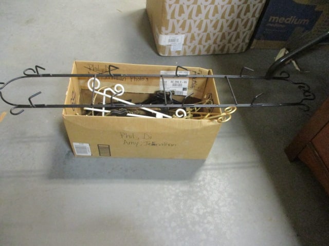 table top easels & Plate Holders Grouping: .