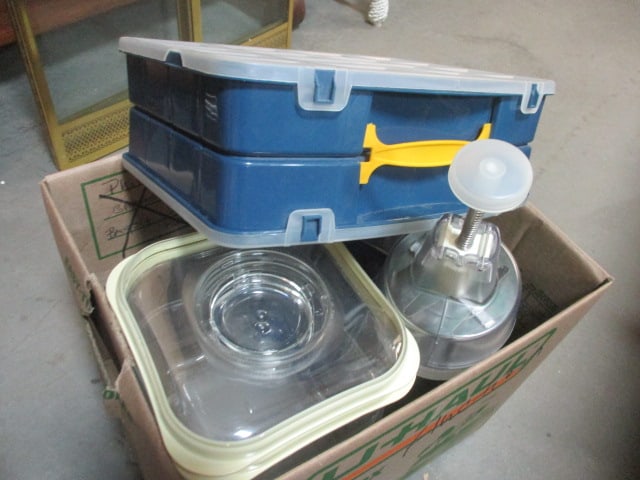 Plastic Organizers, Hand Chopper, Ice Bucket: .