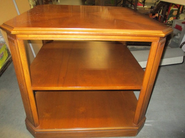 Occasional Table w/2 Lower Shelves: 27 x 27 x 24