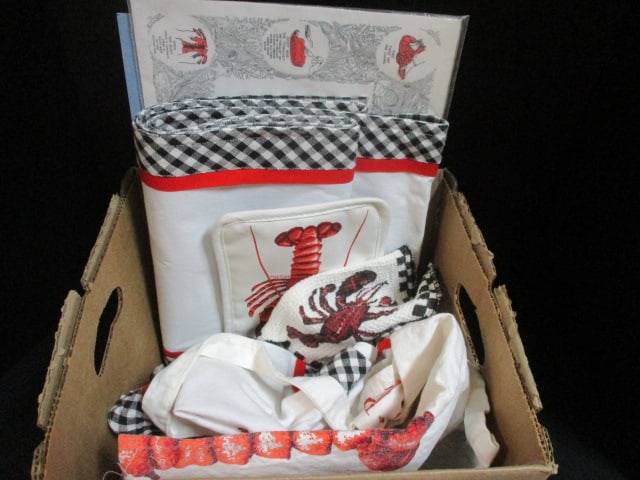 Lobster Design Linens & Aprons: see all pictures