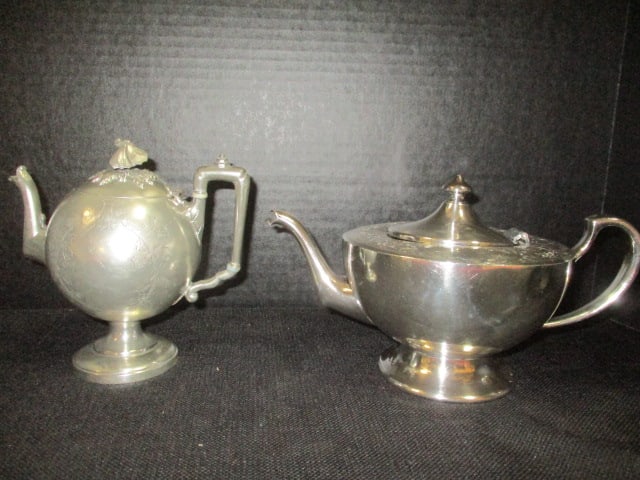 Rogers Quadrupleplate Teapot & Pewter Teapot: .