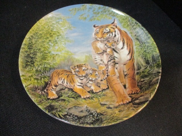 Knowles River Shore Ltd. Collectible Plates 1981 - 4
