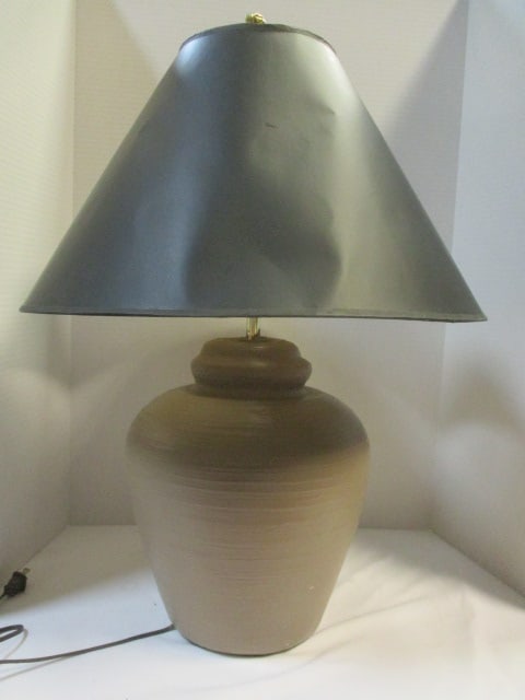 Ceramic Beige Textured Table Lamp w/Brass Elephant Finial: 28"