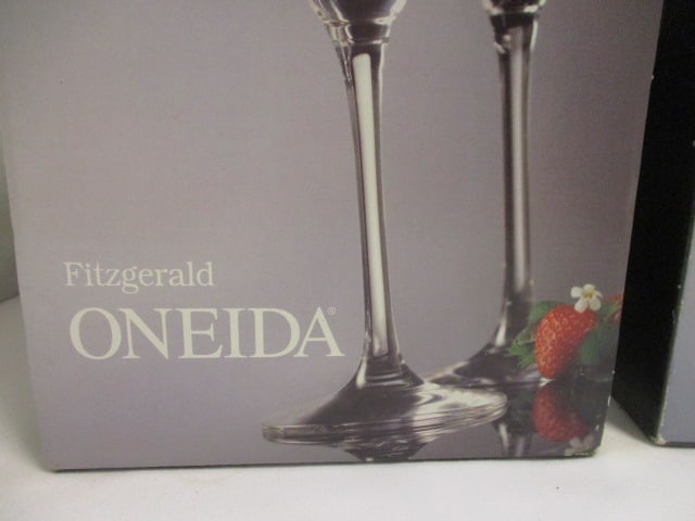 Fitzgerald Oneida (Lot of 8) Champagne Flutes - 2