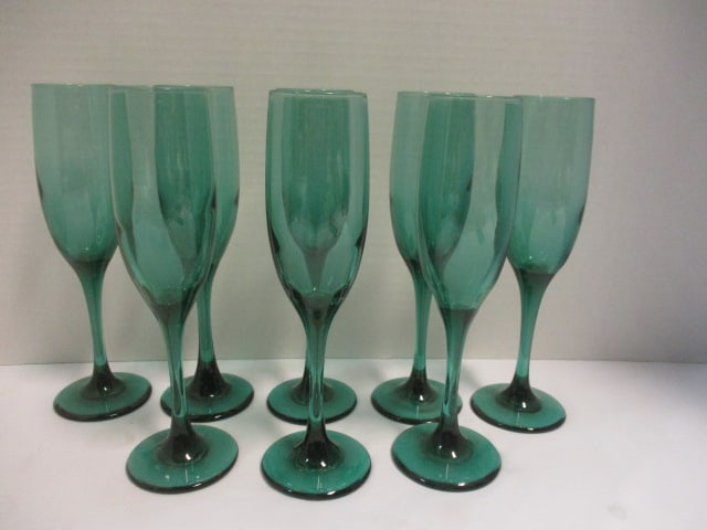 Vtg. 1980's Emerald Green Champagne Flutes: .