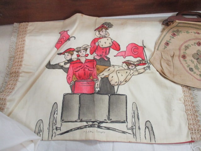 Embroidered Tablecloth, Purse, Handing Bag, etc. - 3