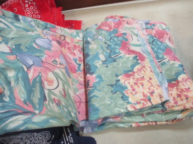 Pastel Floral Cloth Material, Bandana Style Tablecloths,Napkins - 6