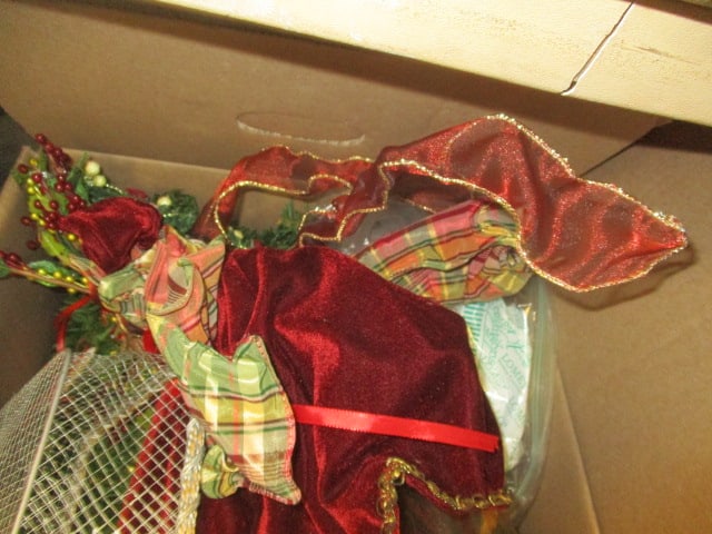 3 Boxes Christmas Decorations Grouping - 6