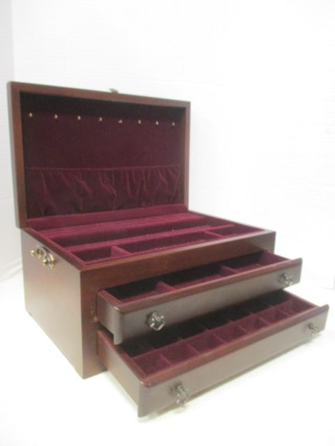 Mahogany Jewelry Chest (1 of 7)