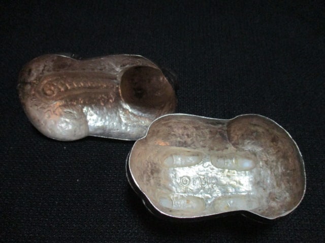 Embossed Rabbit Trinket Box Possibly Sterling Silver - 5