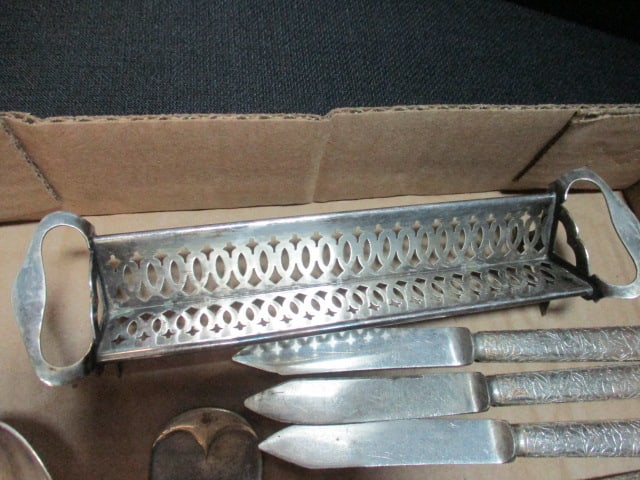 Vintage Silverplated Serving Pieces, Spreaders and Sugar/Cracker Tray - 2