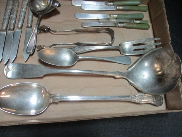 Vintage Silverplated Serving Pieces, Spreaders and Sugar/Cracker Tray - 5