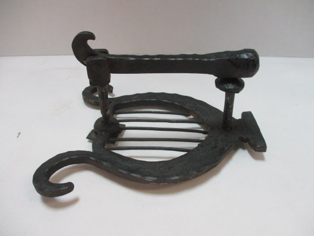 Hand Forged Wrought Iron Harp Door Knocker: 6 1/4"h