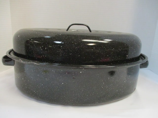 Black & White Granite Ware Roaster with Removable Rack: 16 1/2" long(not including handles)