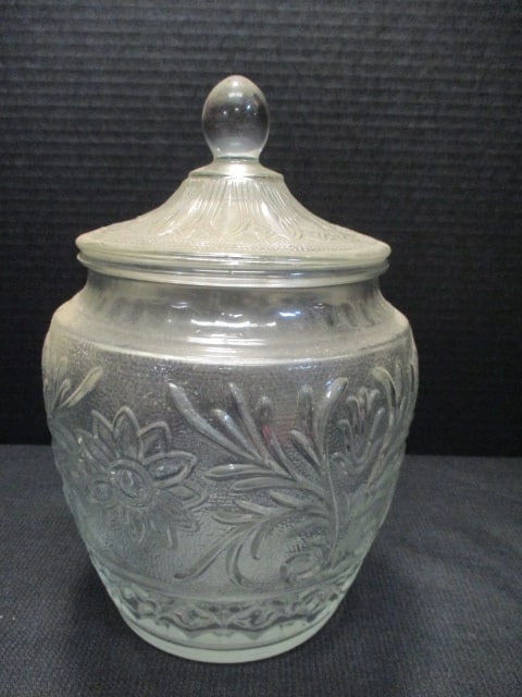 Vintage Anchor Hocking Sandwich Glass Cookie/Biscuit Jar: 10 1/2"h