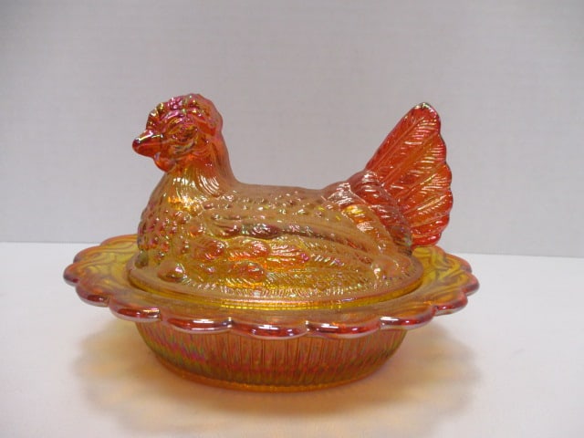 Mosser Glass Marigold Iridescent Hen on Nest Dish: 4 1/4"h