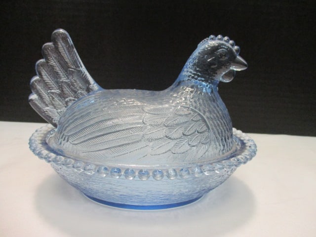 Blue Glass Hen on Nest Dish: 5 1/4"h