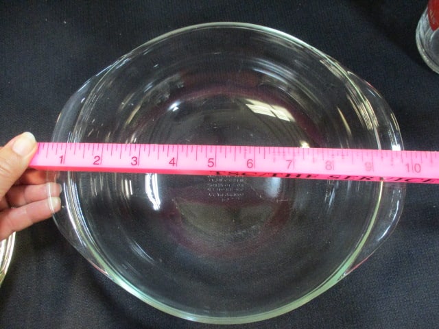 Pyrex Baking Dishes and Anchor Hocking 2 Cups Measuring Cup - 7
