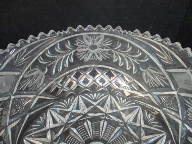 Crystal Footed Pedestal Centerpiece/Fruit Bowl and Round Bowl - 3
