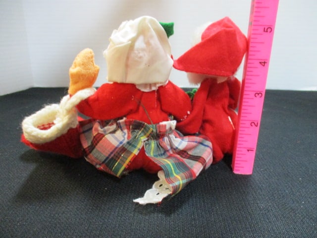 Two Vintage Annalee Santa and Mrs. Claus Dolls - 9