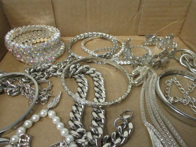 Silver Tone Fashionable Necklaces, Pendants and Bracelets - 2