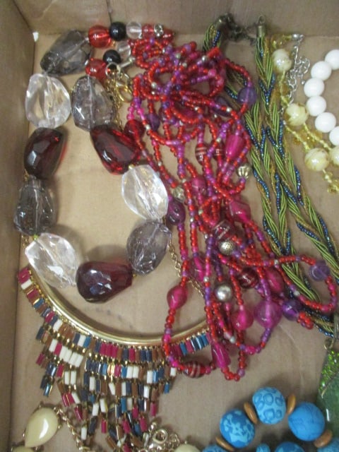 Colorful Beaded Fashion Necklaces - 2