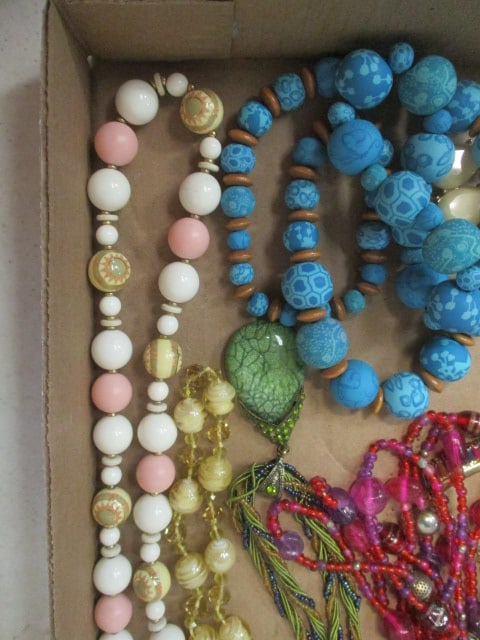 Colorful Beaded Fashion Necklaces - 5
