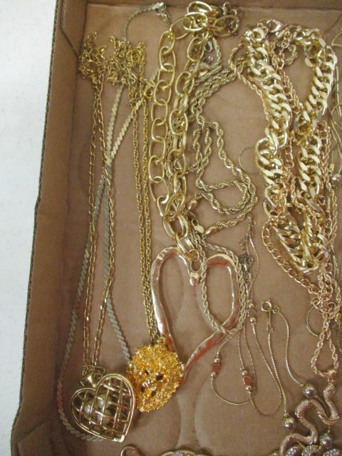 Gold Tone Fashion Jewelry Necklaces and Bracelets - 5