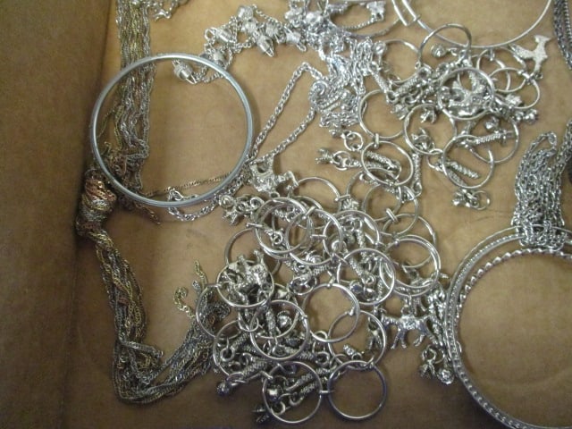 Silver Tone Fashion Necklaces and Bracelets - 4
