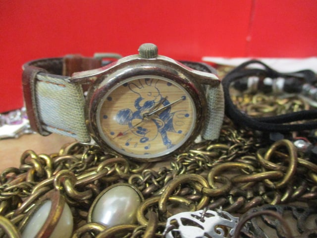 Fashion Jewelry Pendants, Necklaces, Mickey Mouse Wrist Watch, Bracelets, etc. - 5